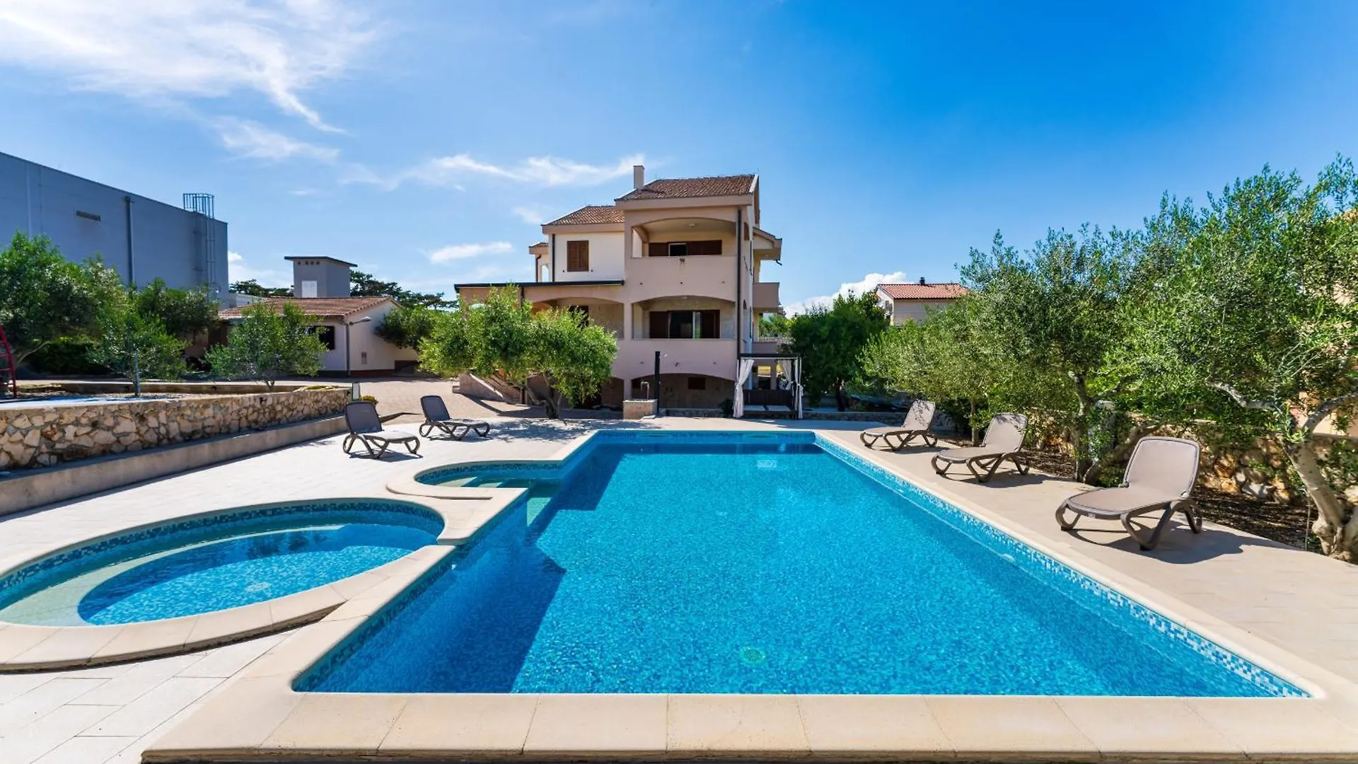 Villa Zlatni Dvori Zadarvillas Razanac 0*,  Croatia