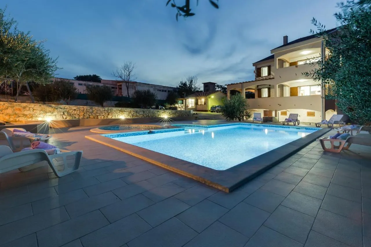 Villa Zlatni Dvori Zadarvillas Ražanac Kroatien